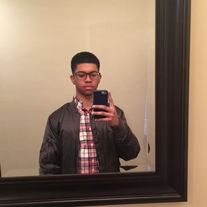 Meet your Posher, Julian